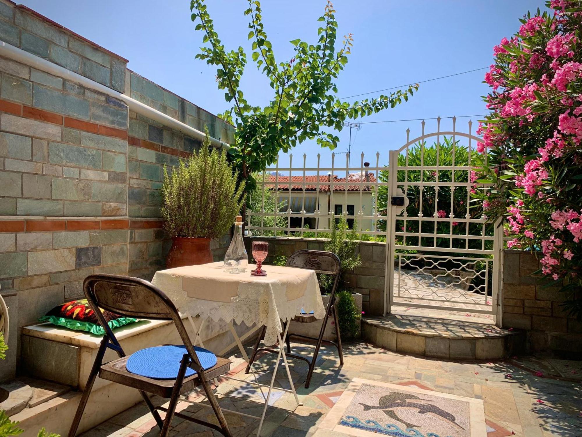 Gemütliches Appartement in Ano Poli Tesalónica Exterior foto